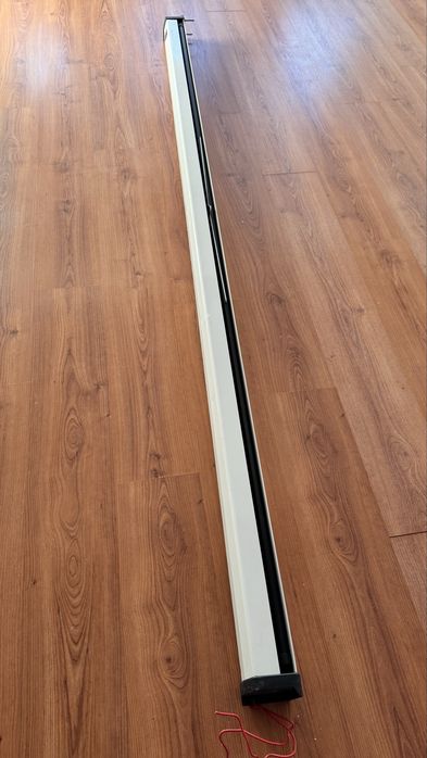 Videoproiector BenQ W1070 3D+ ochelari 3D+ecran de 2,55m