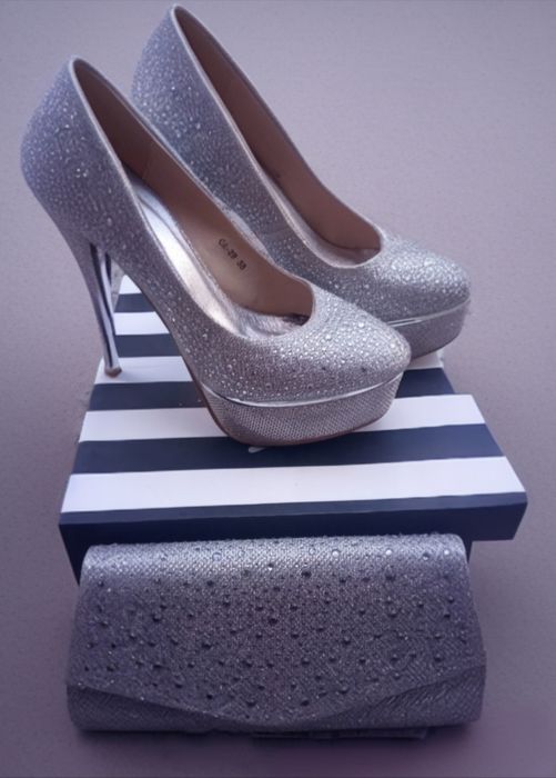 Официални високи токчета и чанта