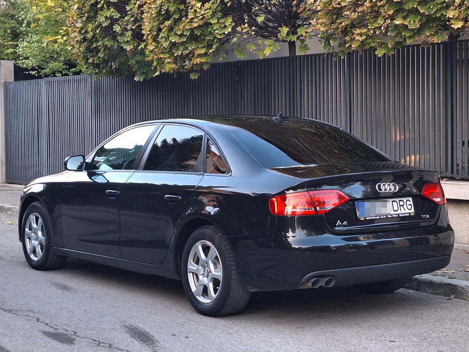 Audi A4 • Berlina • 2.0 TDI E5 • An 2011 •