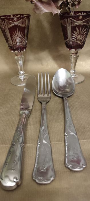 Старинни прибори за хранене