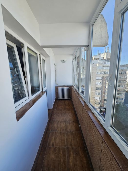 Închiriez apartament rond Alexandru cel Bun, 65 mp, 2 camere, decomandat