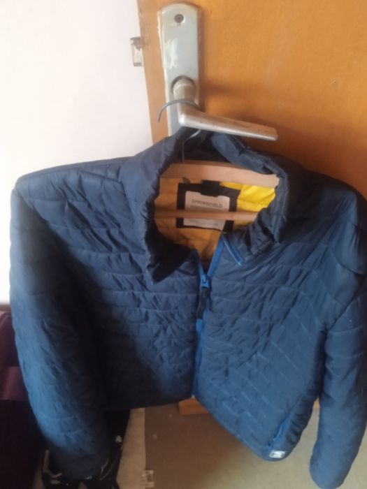 Vind haine și incaltaminte