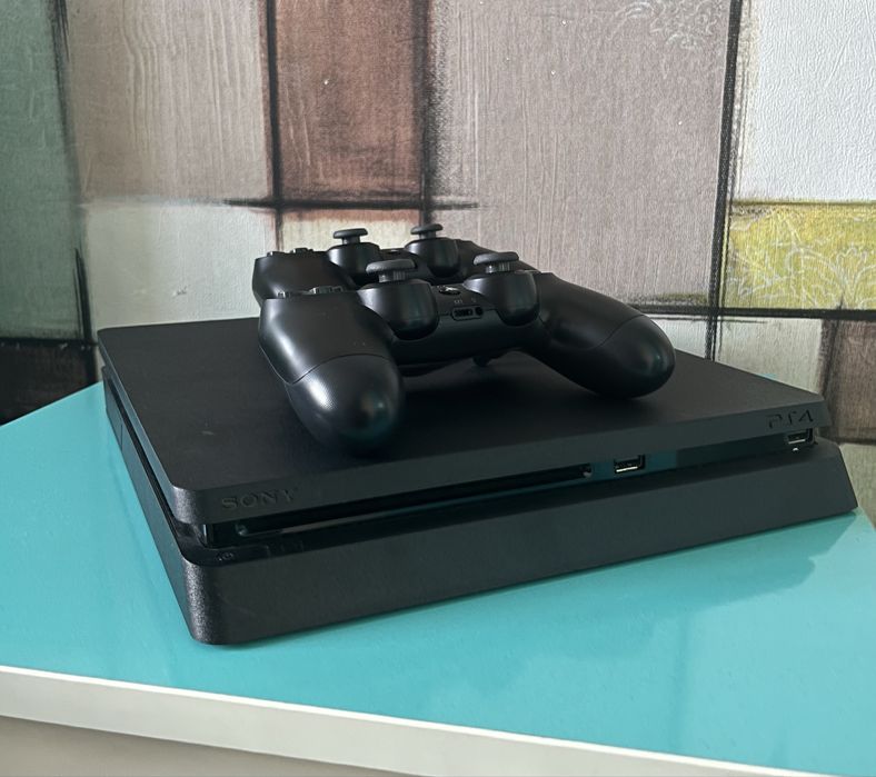 Sony PlayStation 4 slim 1TB