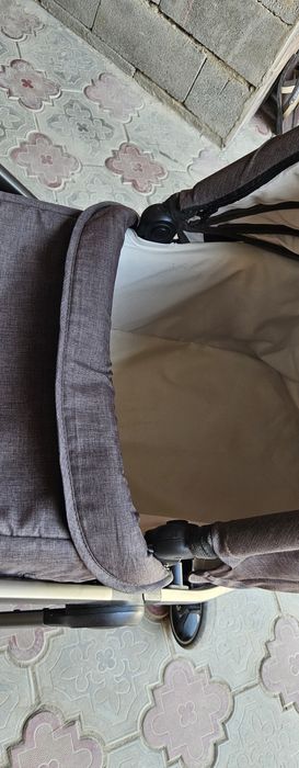 Коляска детская с прогулочным блоком и люлькой