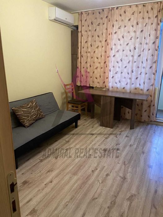 Дава се под наем Тристаен апартамент в Варна, Колхозен пазар - 72 кв.м за 490 € - Снимка #2