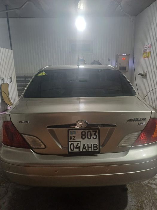 Тойота авалон 2000