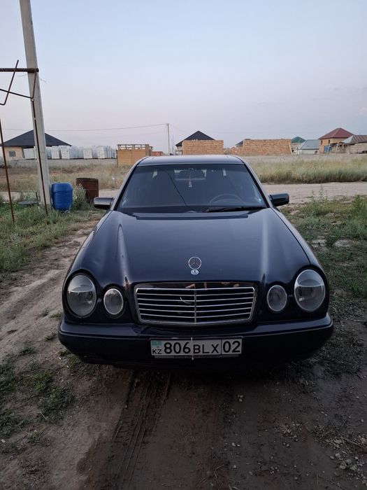 Продам мерседес 210