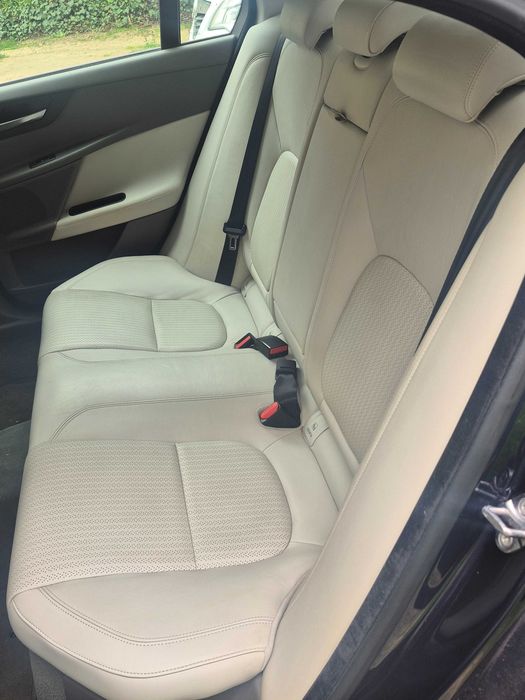 Jaguar XE Portfolio 2.0 diesel
