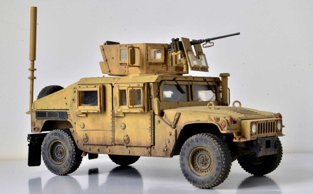 конструктор модель броневика Hummi 1/35 наглядное пособие в клуб