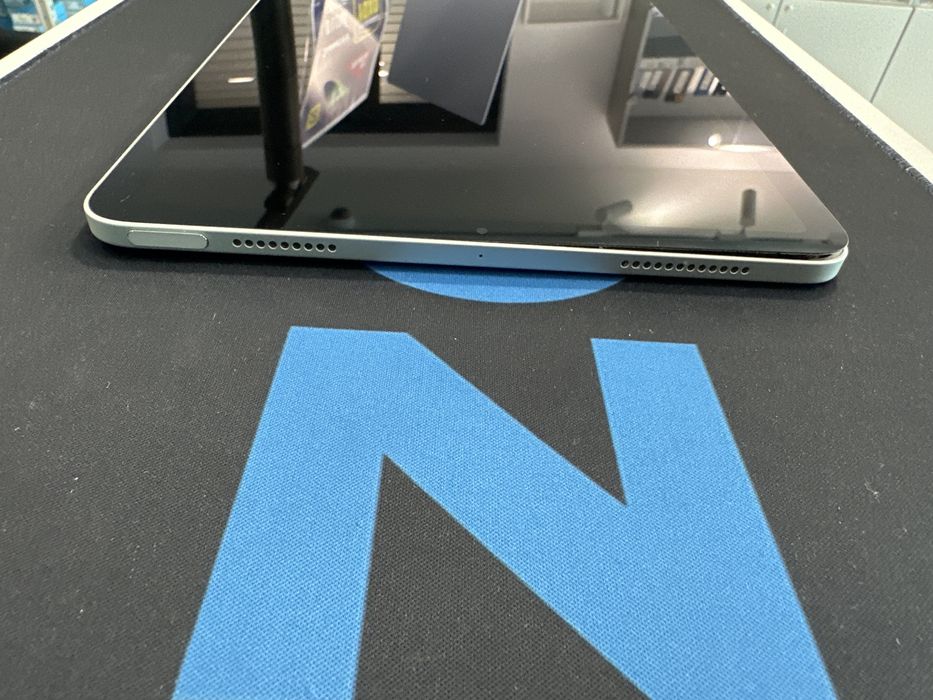 Apple iPad Air 4 10.9” 2020 4th Gen WiFi 64GB ID-XXL8165