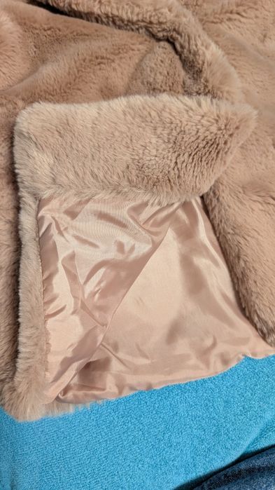 Haina blana fete H&M nouă nr. 122/128 (6-8 ani)