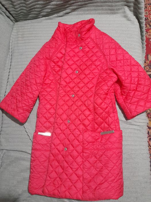 Продам весенью куртку