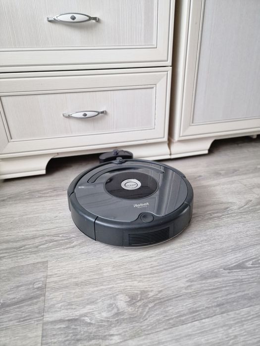 Продам робот-пылесос iRobot