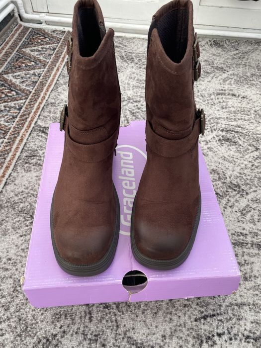 Vand botine graceland maro noi
