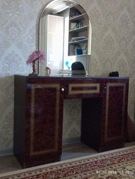 Фурнитура для комнаты