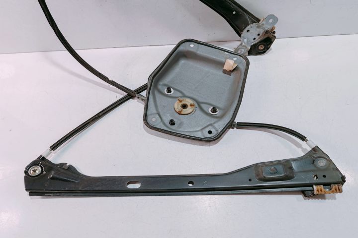 Macara geam  dreapta fata   994854108 / 118132G Volkswagen VW Jetta a