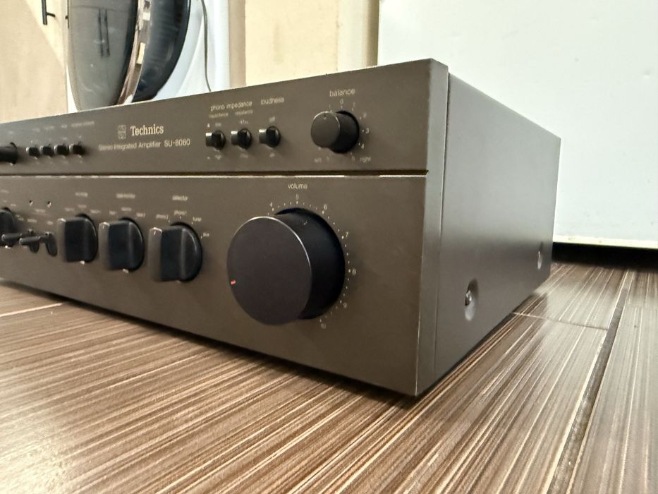 Technics SU-8080 Качествен стерео усилвател