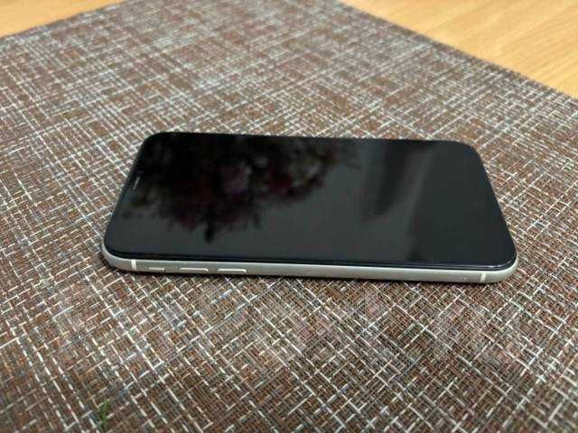 Продама айфон 11 64гб