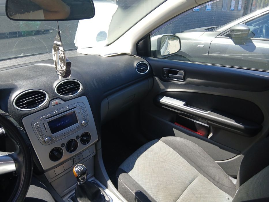 Vând sau schimb Ford focus 2 din 2010