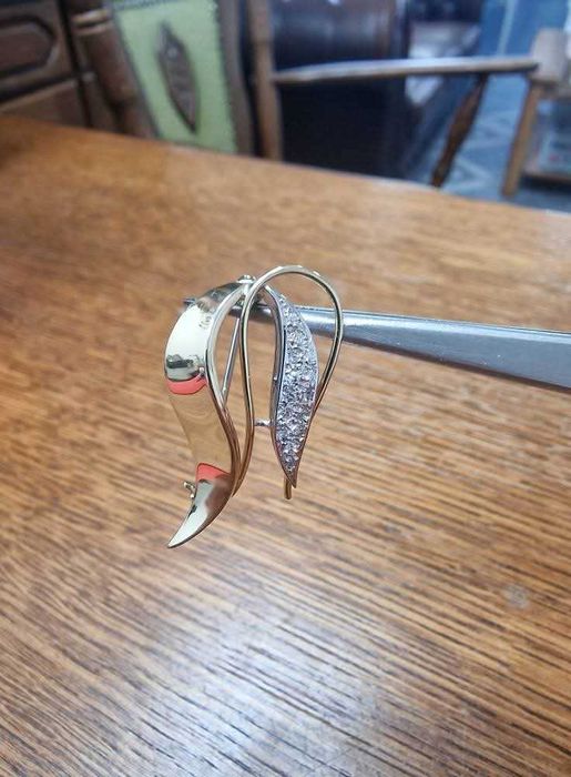 Диамантена Златна Брошка - Заложна къща Бургас Галерия 65