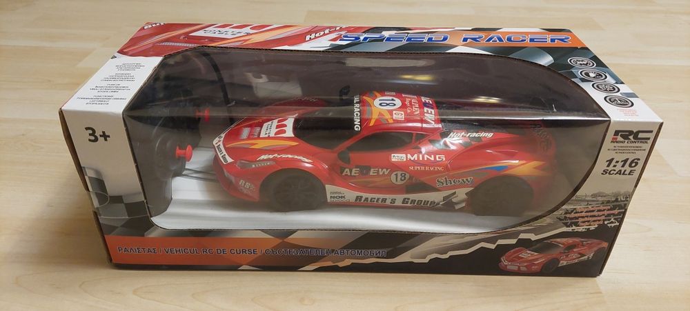 Masina  cu telecomanda Speed Racer