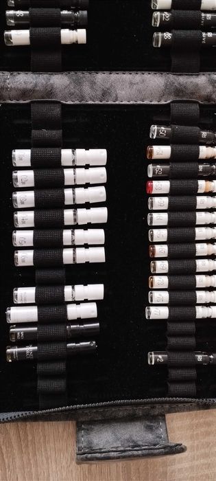 Prouve Ароматният стартов пакет с парфюмни мостри+ Блотер за тестване