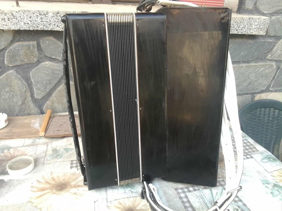 Акордеон Велтмеистер 120