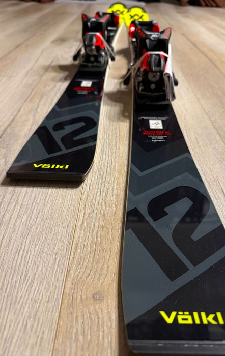 Skiuri Völkl Racetiger FIS 157 cm Noi