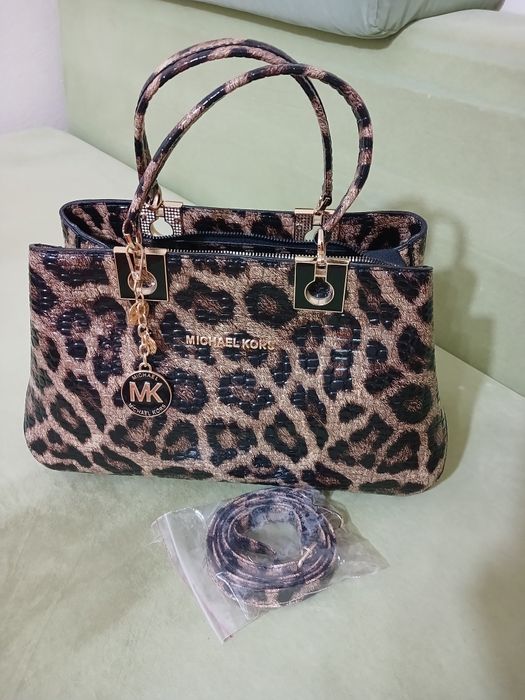 Продам красивую сумку