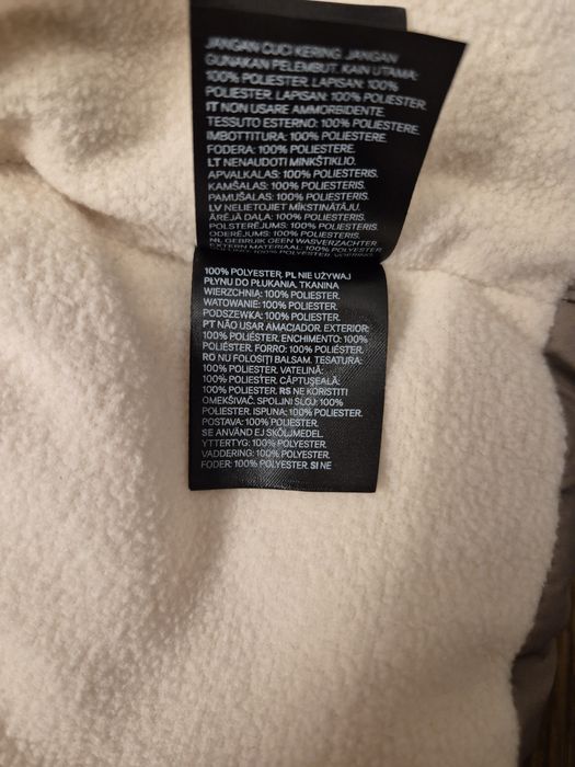 Geaca calduroasa si hidrofuga H&M bebe