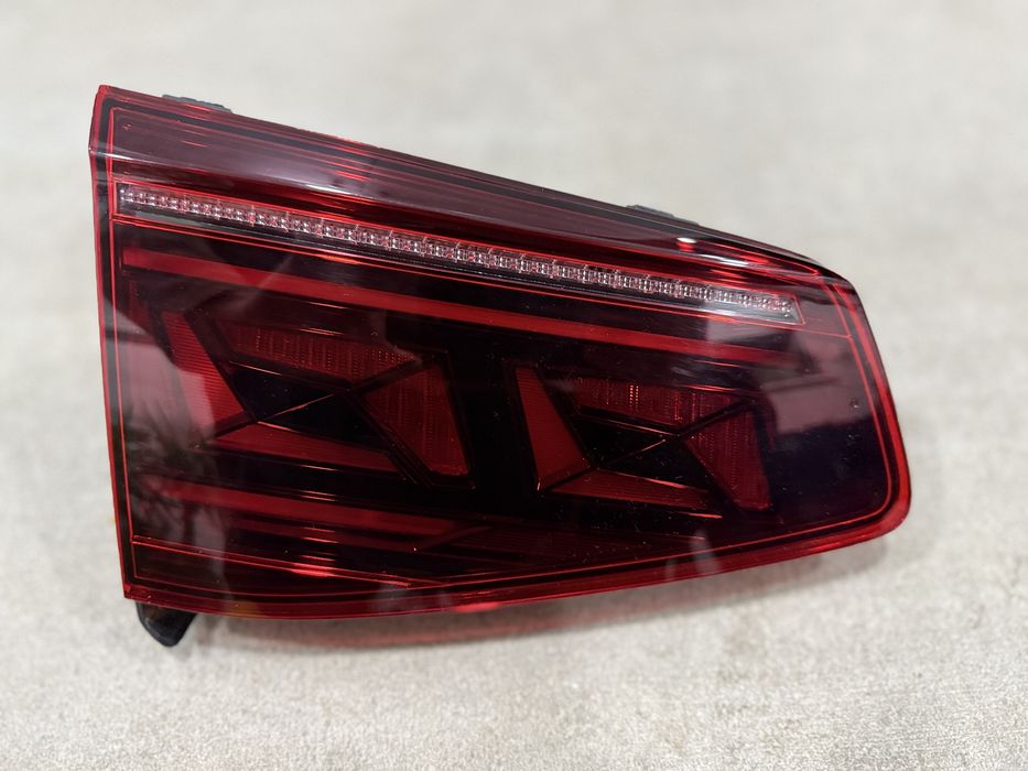 Lampa  LED spate   ( Matrix) VW  Brdak B8 Stanga / dreapta