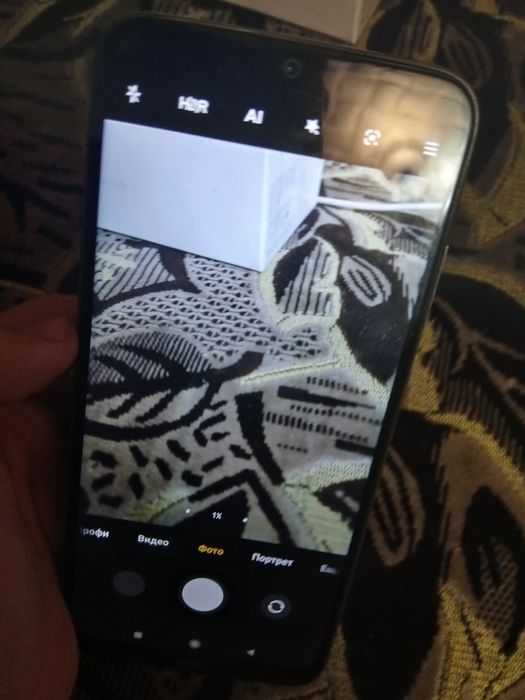 Продам телефон Redmi Note 8 память 64гб