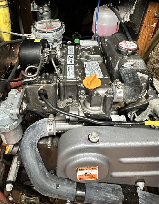 Velier FriendShip 28