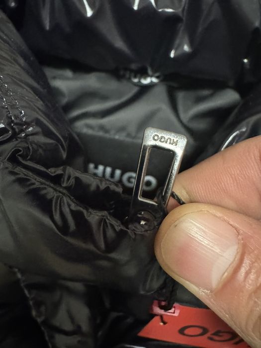 Елек Hugo черен лак