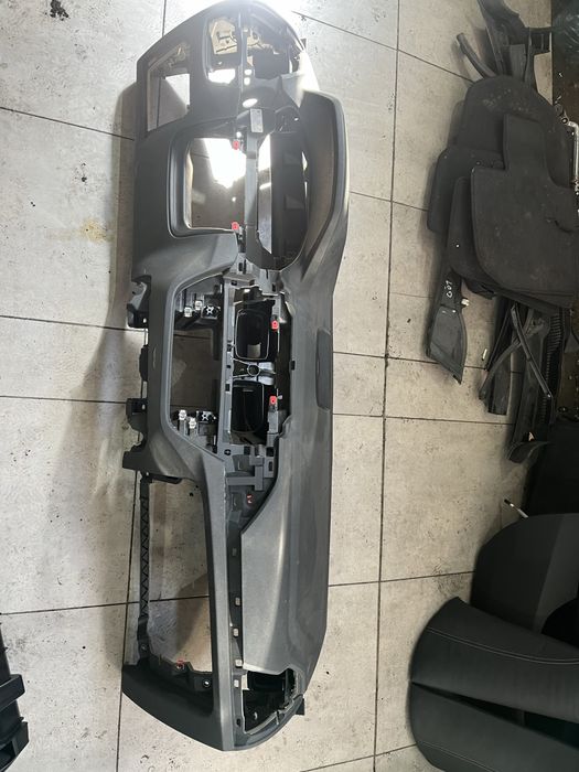 Арматурно табло бмв х3 г01 ( armaturno tablo bmw x3 g01 )