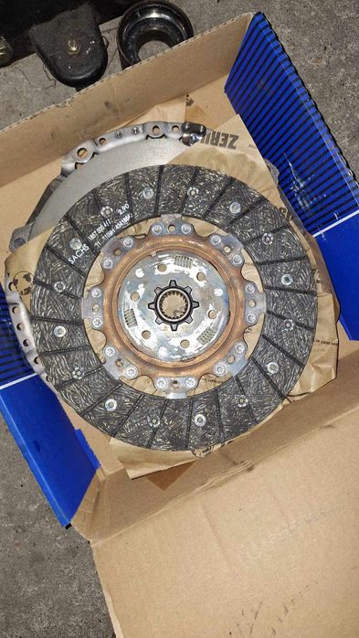 Комплект притискател SASCH