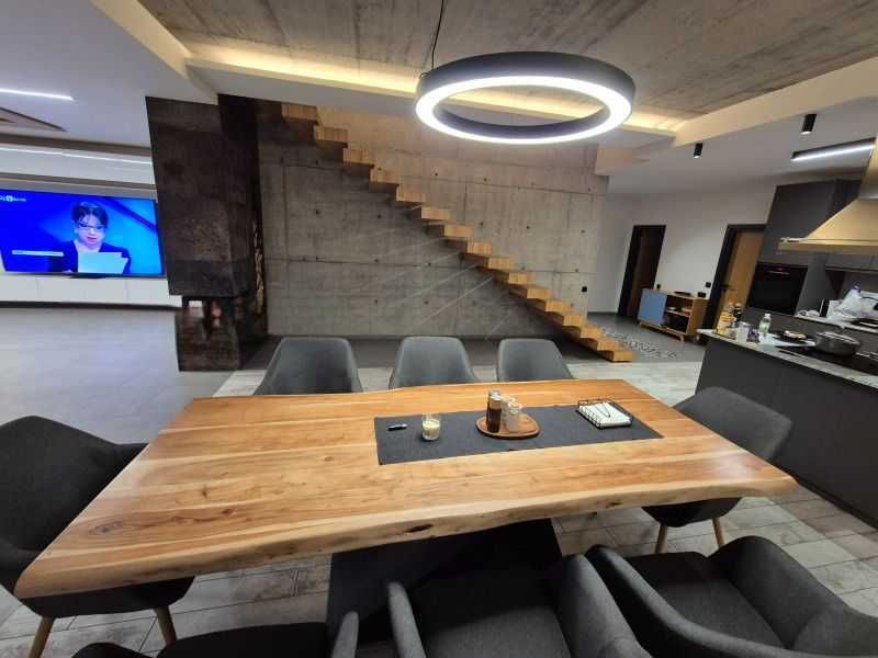 Луксозна къща в Марково с басейн