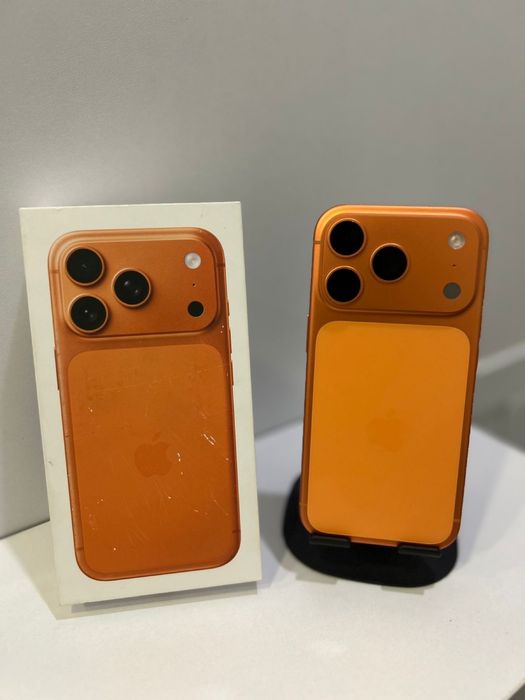 Iphone 17 , 256 гб, оранжевый
