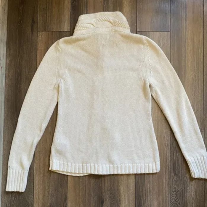 Vând pulover de dama tommy hilfiger!