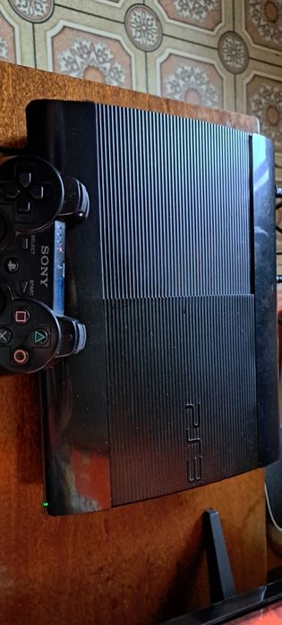 Сони 3 более 25 играми.