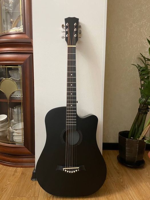 Акустическая Гитара