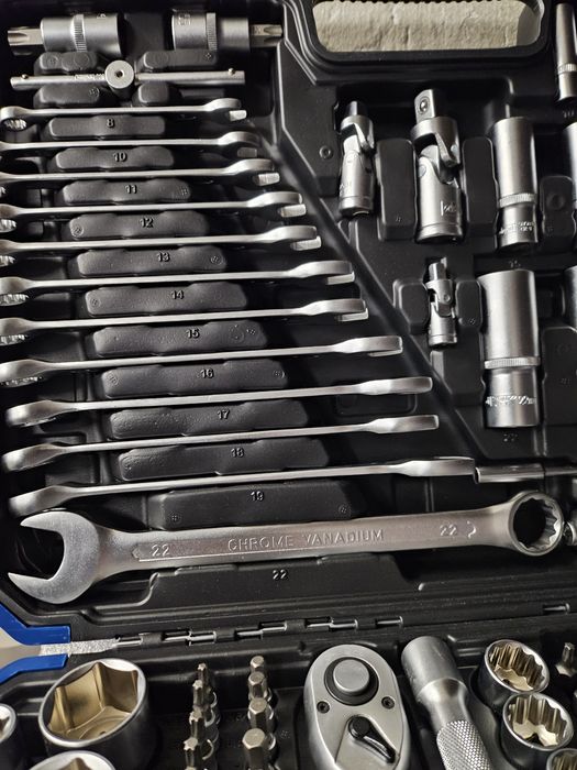 Trusa chei 216 piese SCH 38841 GERMANIA noi-sigilate.Trusa 38841.NOI