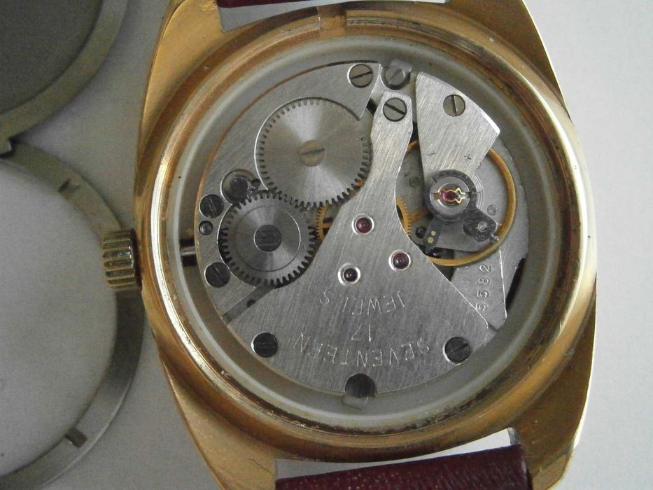 POLJOT, кал. 2614, 17 рубинови камъка, СССР. Мн. запазен!