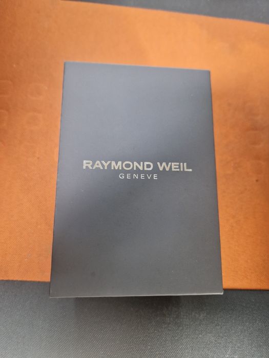 Часовник Raymond Weil от колекцията Freelancer