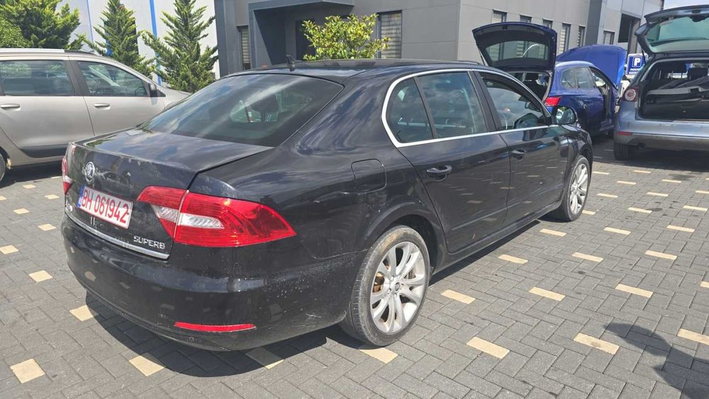 Dezmembrari dezmembrez Skoda Superb 2 facelift 2.0 TDI cod motor CFG