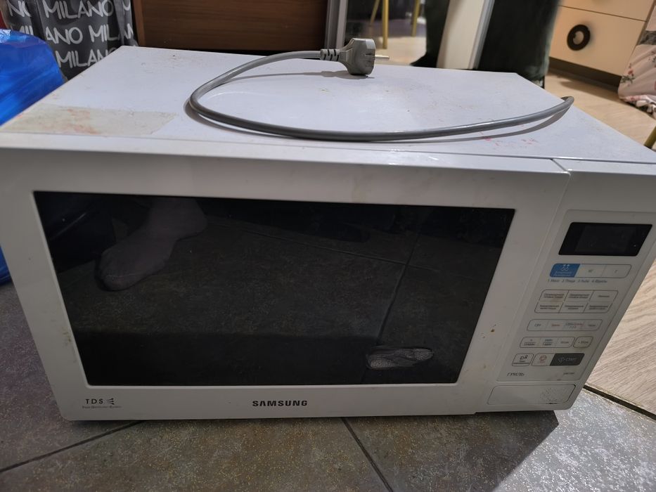 Продаю микроволновку