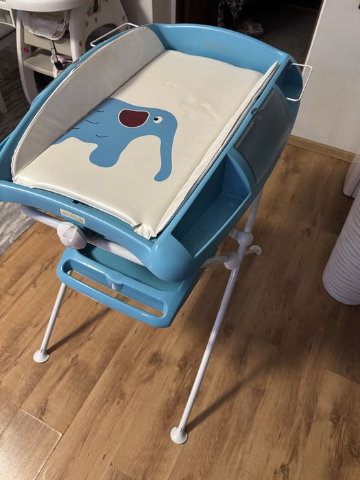 Пеленальный столик