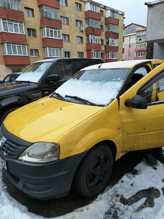 Vand Dacia Logan din 2011.Pret 1000 euro.