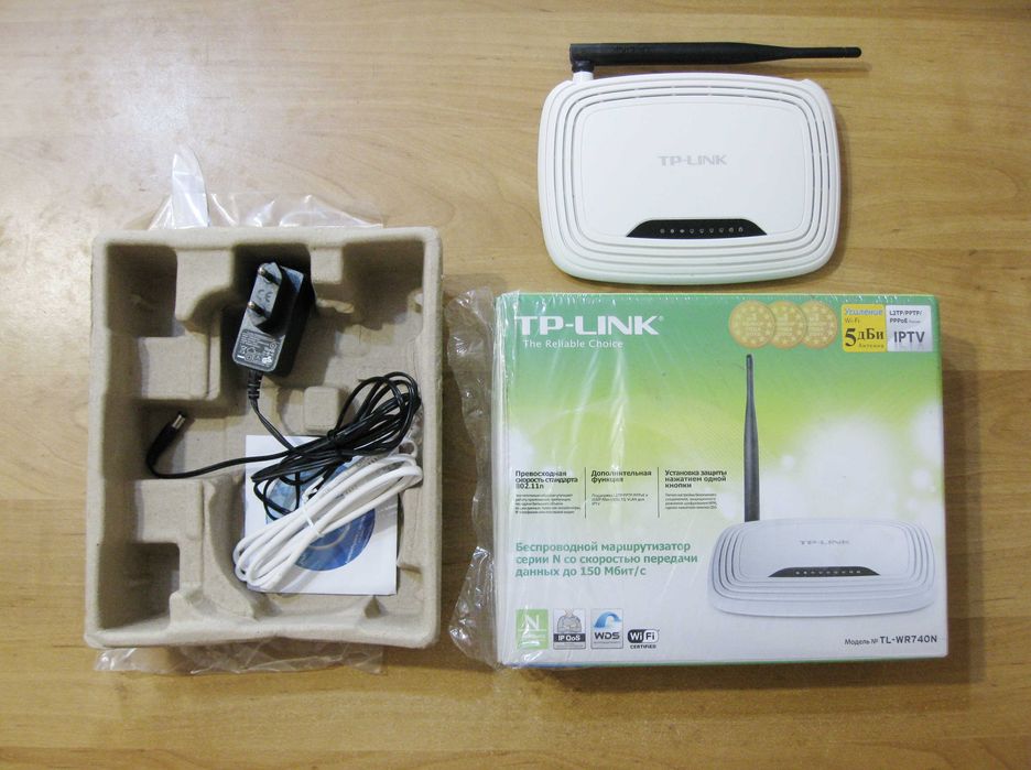 Маршрутизатор TP-Link TL-WR740N -в заводской упаковке и комплектации
