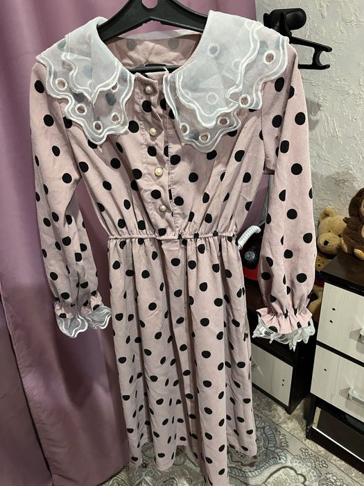 Продам платья размеры с 48-50